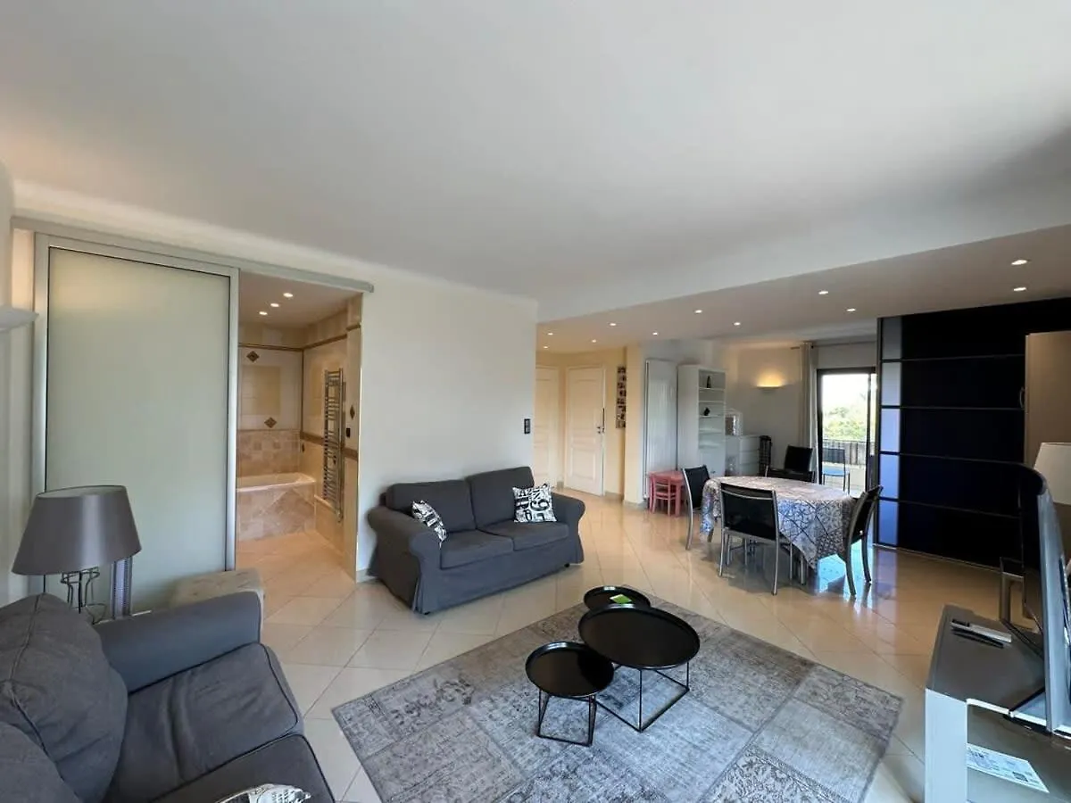 A003-Magnifique Appartement Proche Du Centre De Cannes 0*,  France