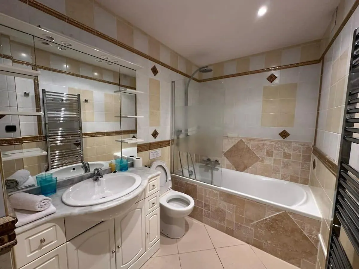 Apartment A003-Magnifique Appartement Proche Du Centre De Cannes France